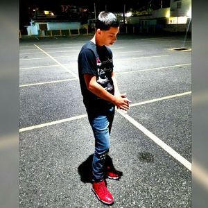 Meet your Posher, Yadiel